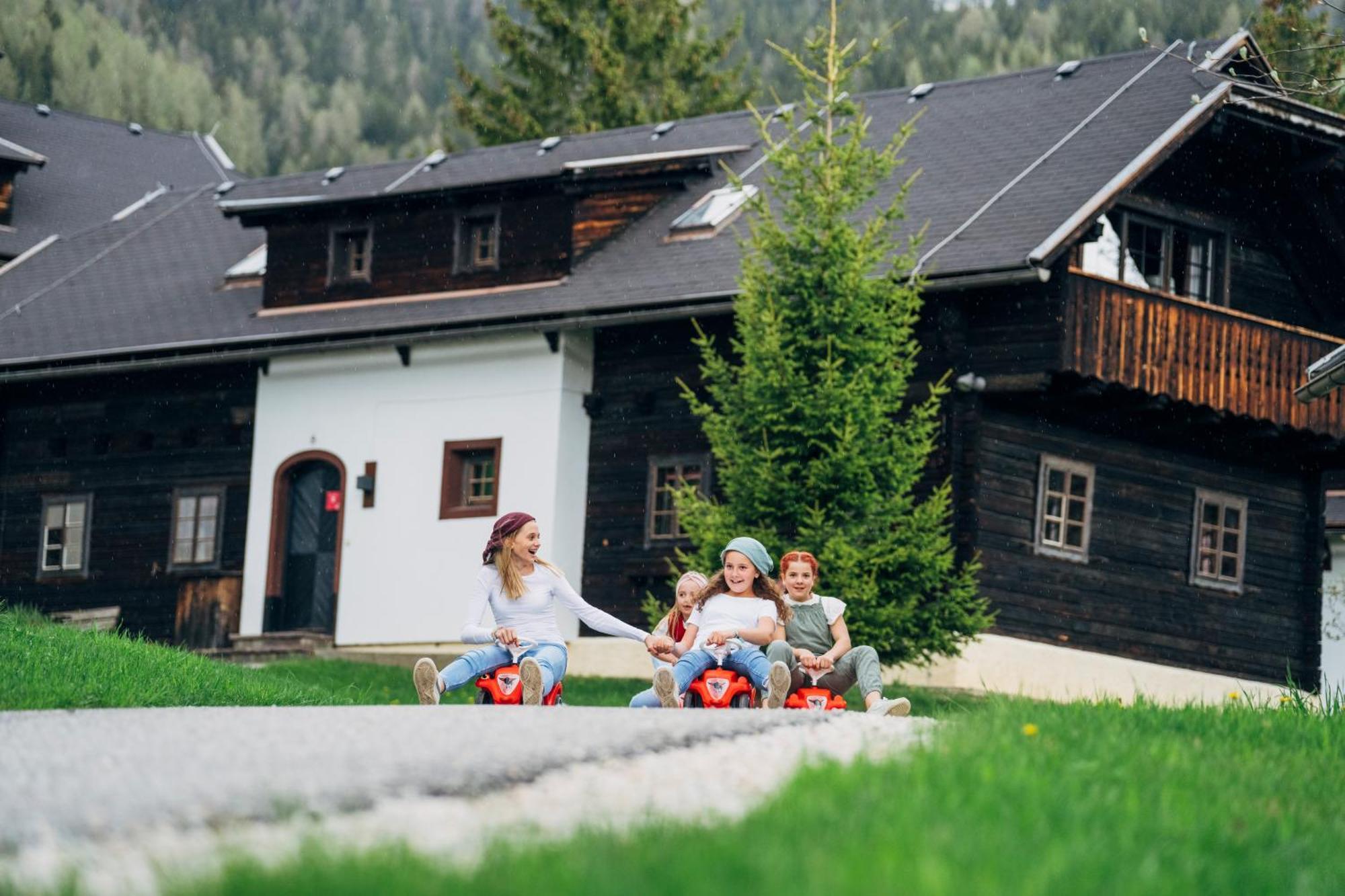 Slow Travel Resort Kirchleitn Bad Kleinkirchheim Buitenkant foto